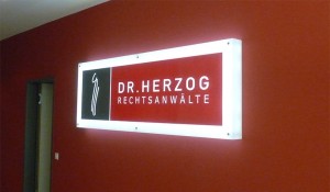 Firmenschild/Leuchtreklame Rechtsanwalt Dr. Herzog