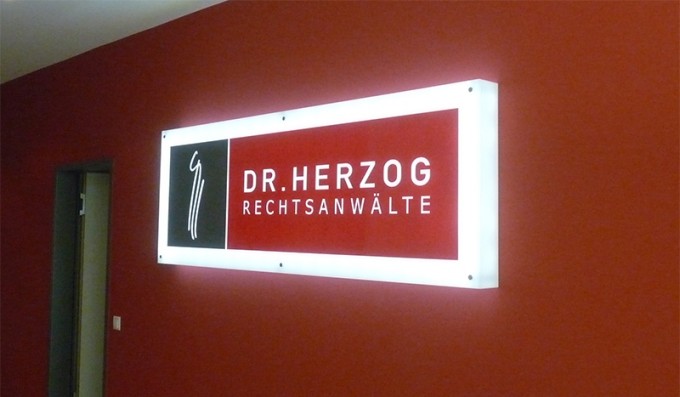 Firmenschild/Leuchtreklame Rechtsanwalt Dr. Herzog